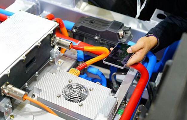 什么是正溫度系數(shù)壓敏電阻和負溫度系數(shù)壓敏電阻